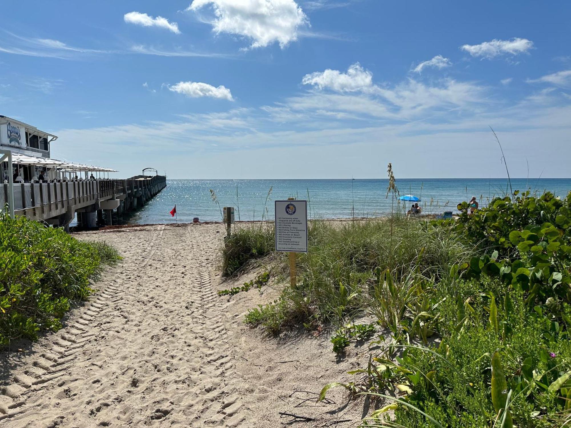 Palm Beach Retreat: Beachside Comfort with Outdoor Oasis Lake Worth Beach Exterior photo
